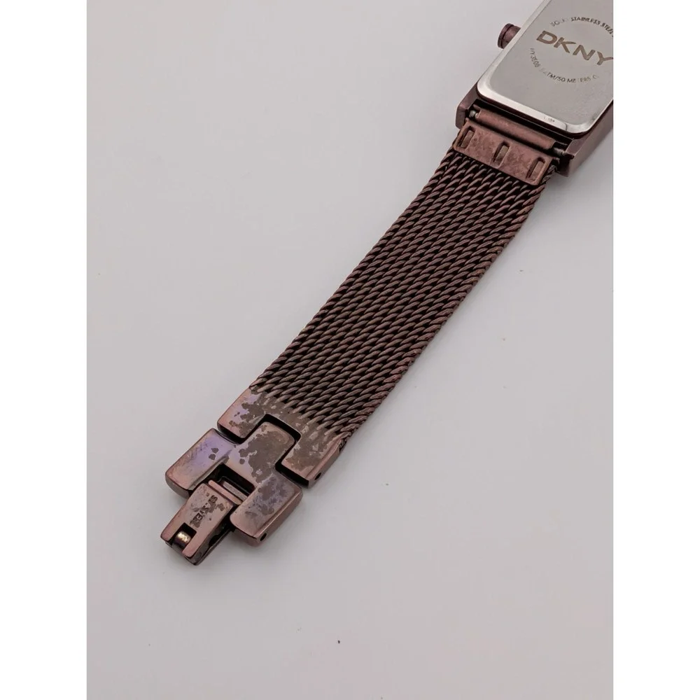 DKNY‎ Watch Women 17mm Case 6